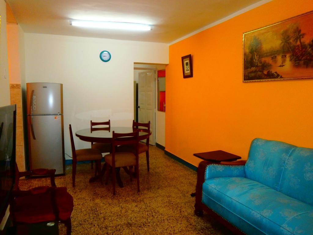 Strenua - Las Quintanas Hostel Трухильо Екстериор снимка