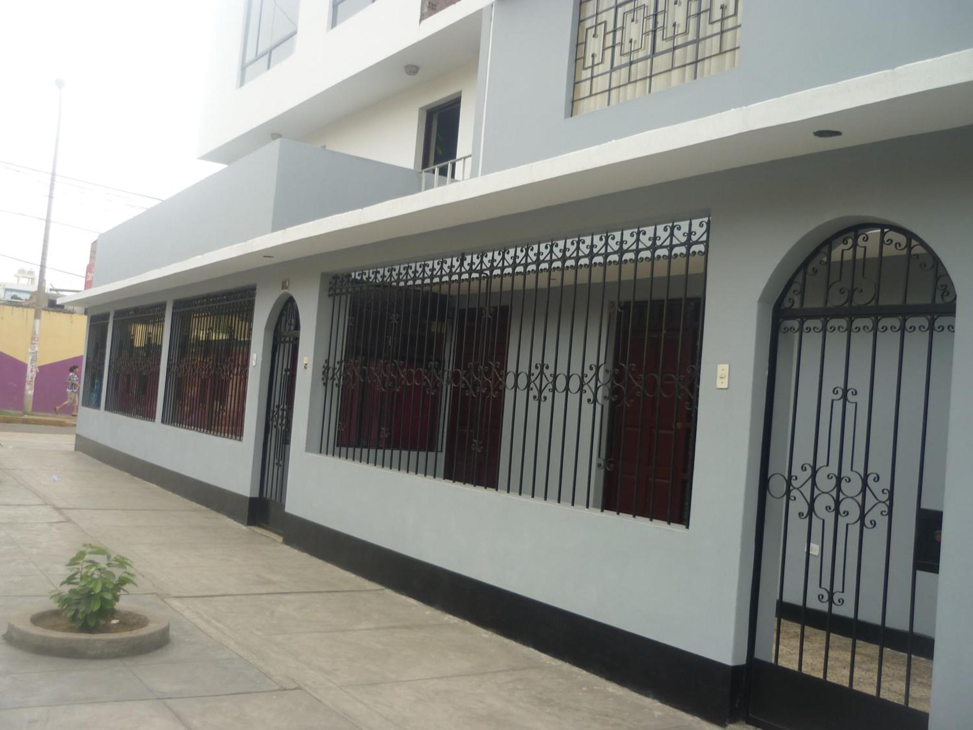 Strenua - Las Quintanas Hostel Трухильо Екстериор снимка