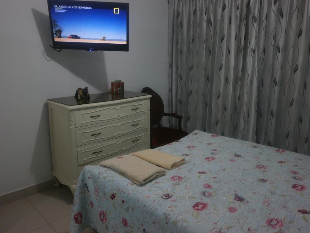 Strenua - Las Quintanas Hostel Трухильо Екстериор снимка