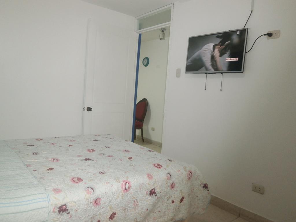 Strenua - Las Quintanas Hostel Трухильо Екстериор снимка