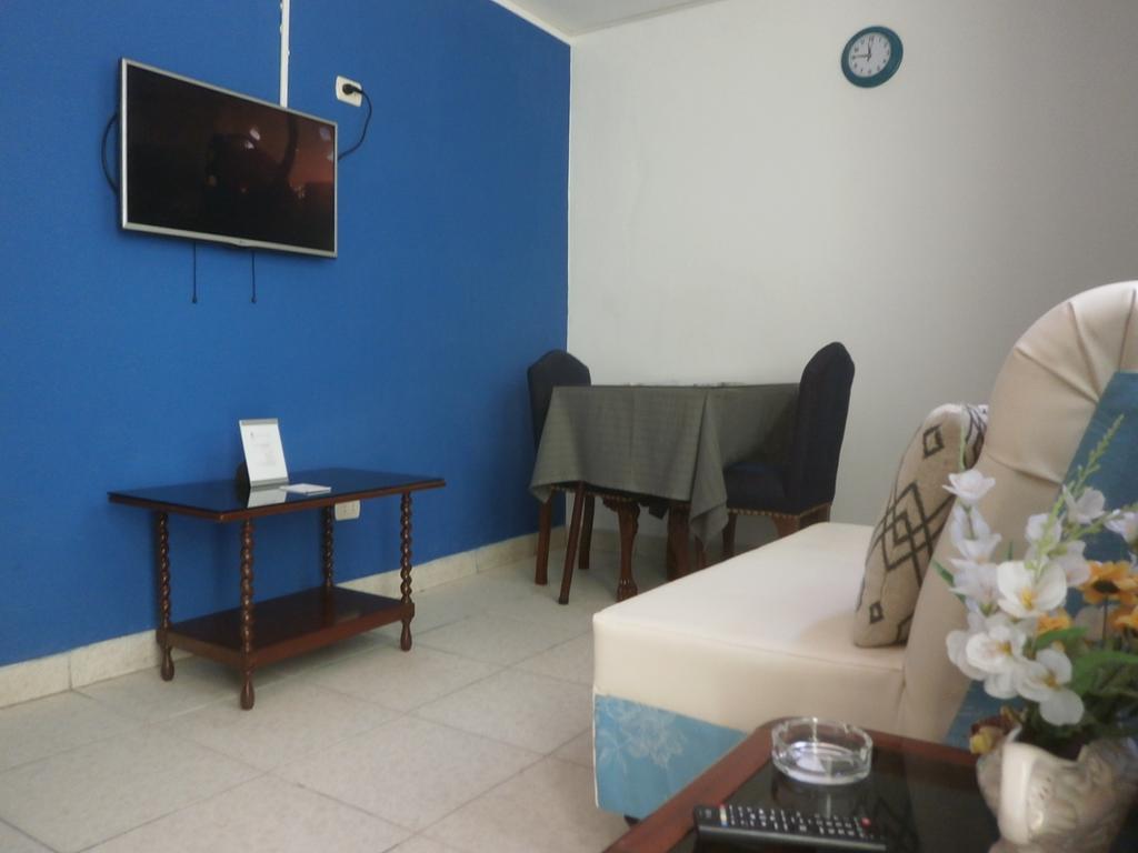 Strenua - Las Quintanas Hostel Трухильо Екстериор снимка