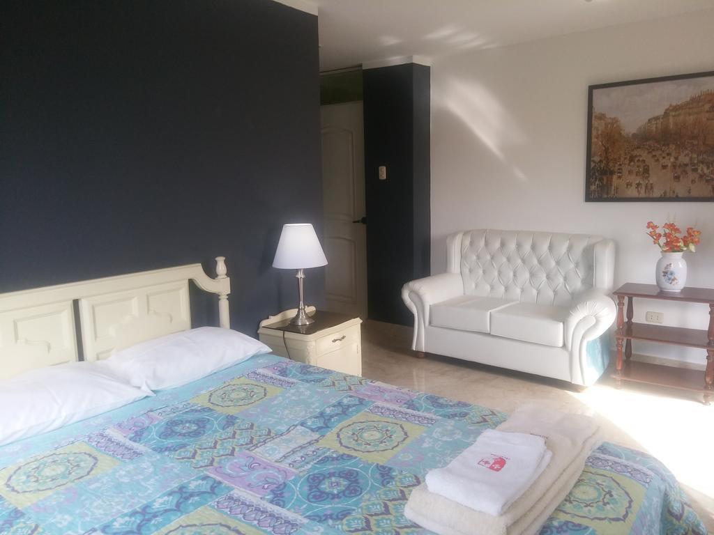 Strenua - Las Quintanas Hostel Трухильо Екстериор снимка